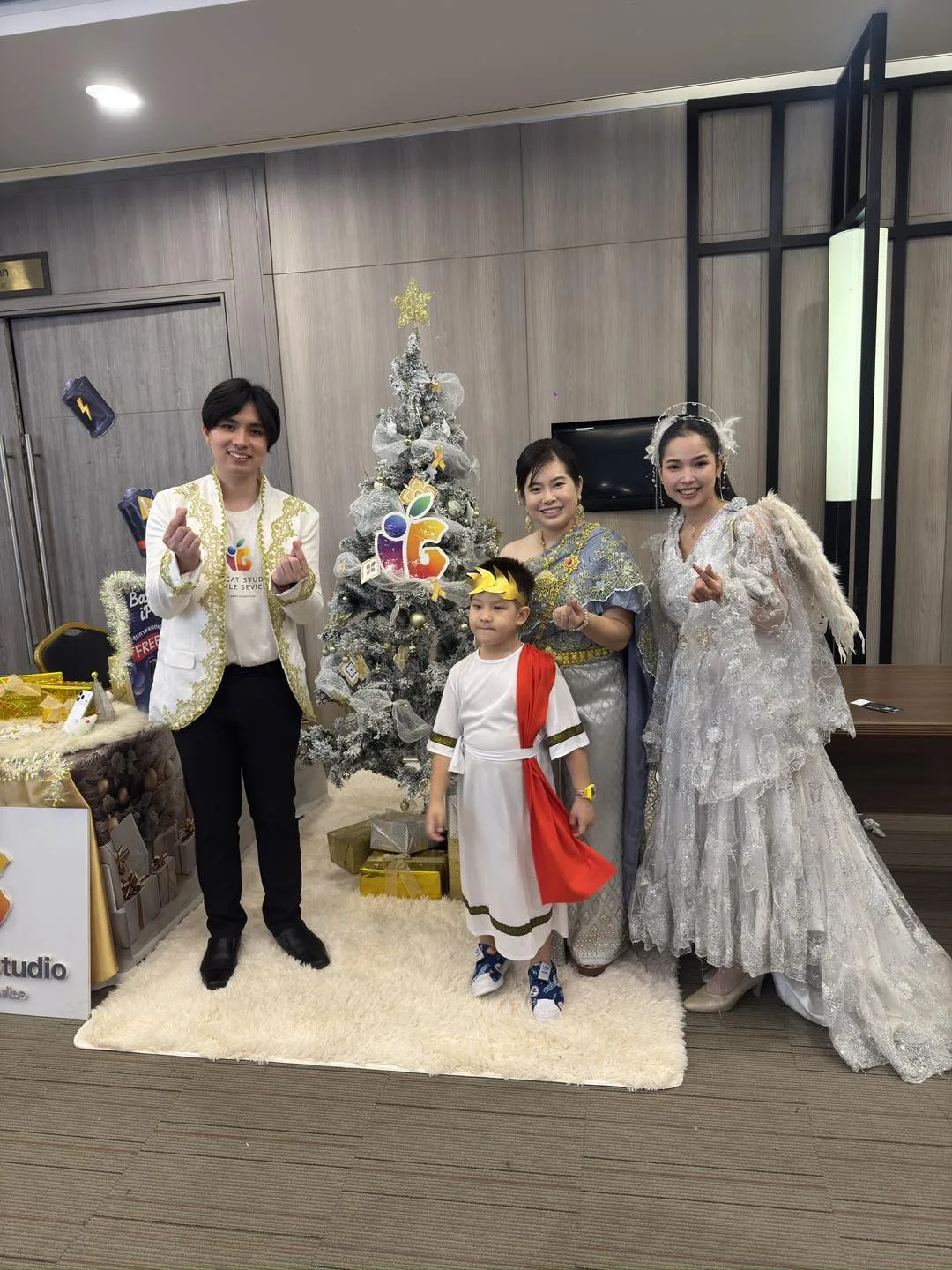 Saint Paul Christmas & New Year Party 2026 11